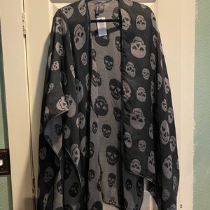 TORRID Loving Skulls Ruana Wrap